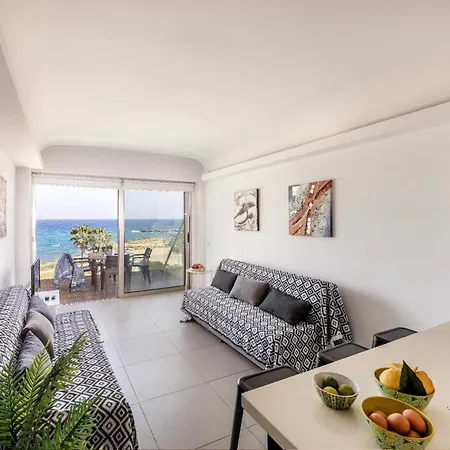 Bay 304 Paralimni